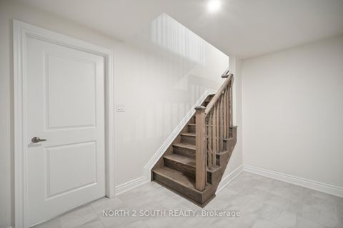 Photo 44 at 25 Pine Heights Drive, Vellore Village, Vaughan