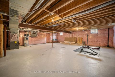 Photo 45 at 25 Pine Heights Drive, Vellore Village, Vaughan