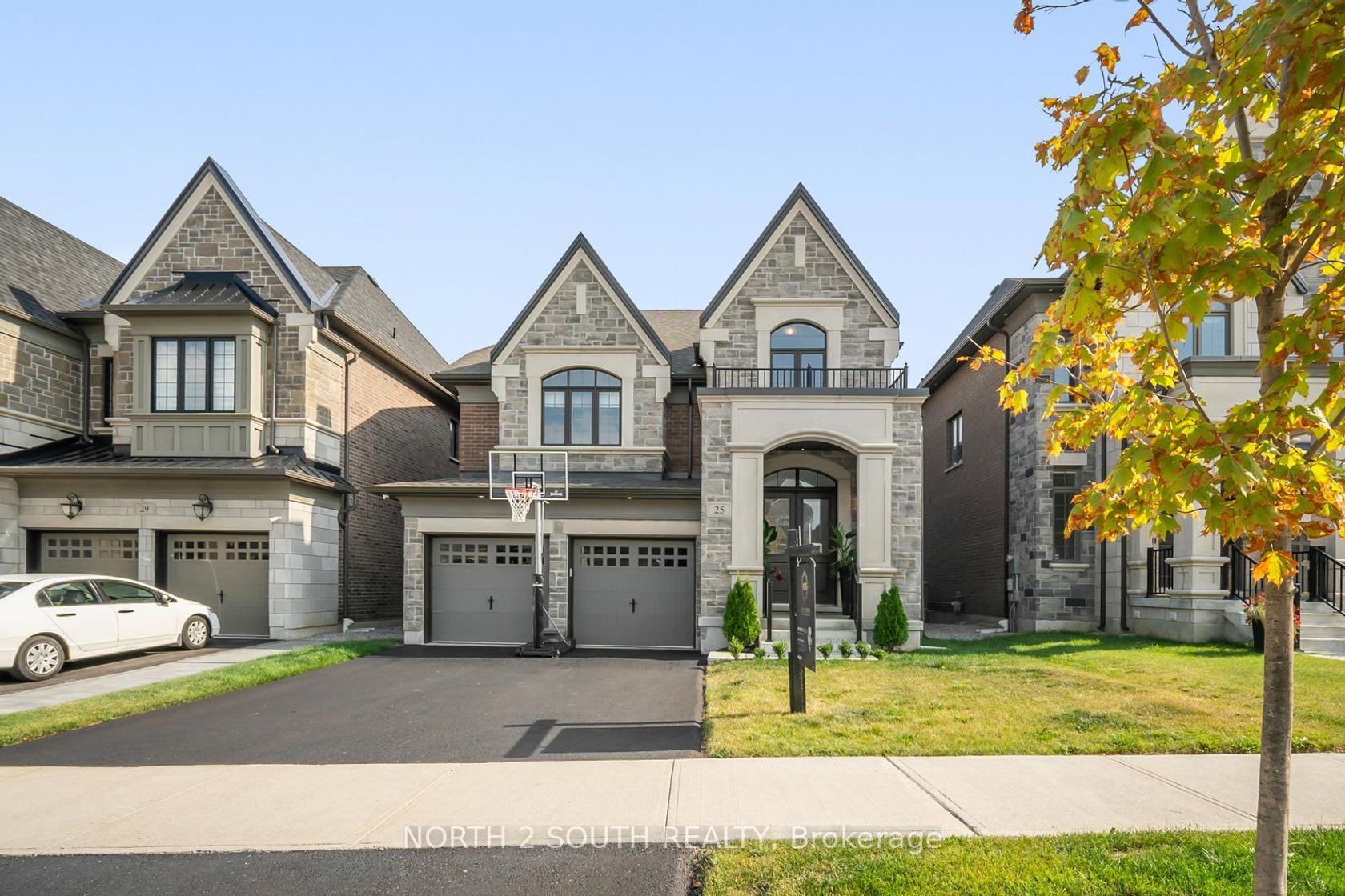25 Pine Heights Drive, Vellore Village, Vaughan 