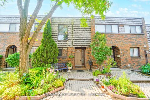 Photo 0 at 6 Yetta Shepway, Don Valley Village, Toronto