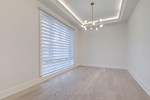 Photo 2 at 15 Drury Lane, Humber Heights, Toronto