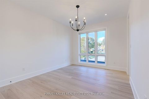 Photo 36 at 15 Drury Lane, Humber Heights, Toronto
