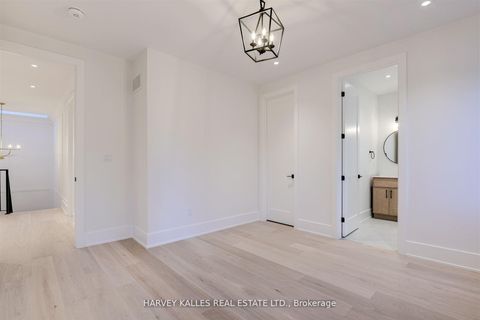 Photo 37 at 15 Drury Lane, Humber Heights, Toronto