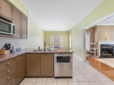 Photo 9 at 450 Pleasant Ridge Avenue, Patterson, Vaughan
