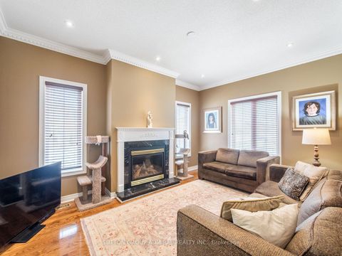 Photo 13 at 450 Pleasant Ridge Avenue, Patterson, Vaughan