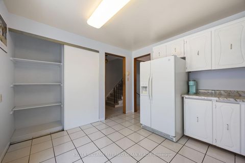Photo 17 at 2 Sebastian Cabot Way, Jane Heights, Toronto