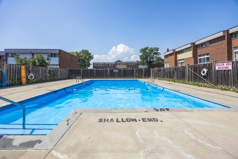 Photo 38 at 2 Sebastian Cabot Way, Jane Heights, Toronto