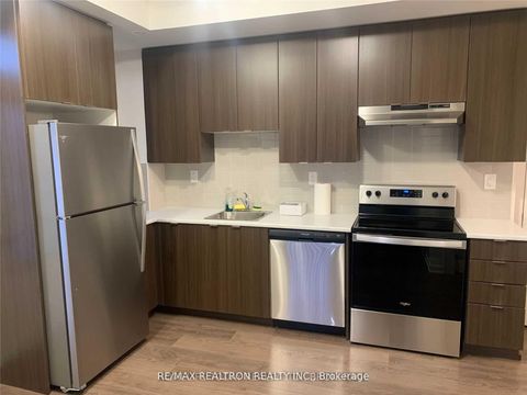 Photo 2 at 4 - 50 Orchid Place Drive, Malvern, Toronto