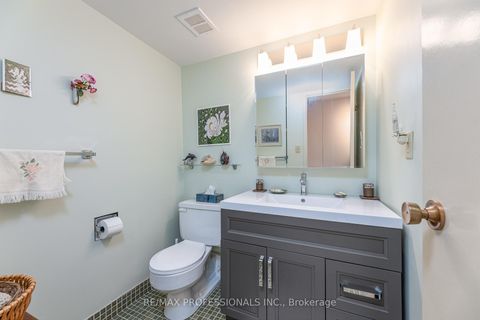 Photo 14 at 907 - 11 Wincott Drive, The Westway, Toronto