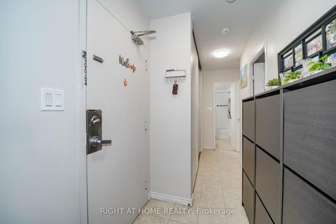 Photo 10 at 1611 - 1 Massey Square, Crescent Town, Toronto