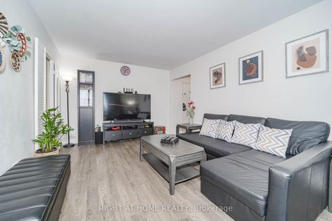 Photo 14 at 1611 - 1 Massey Square, Crescent Town, Toronto