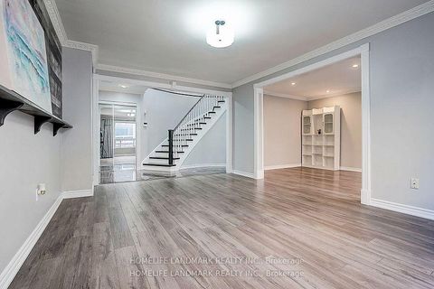 Photo 5 at 15 Saintsbury Square, Milliken, Toronto