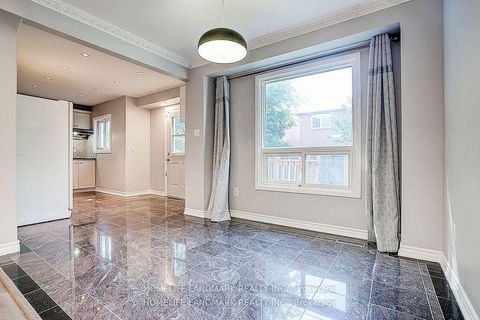 Photo 12 at 15 Saintsbury Square, Milliken, Toronto