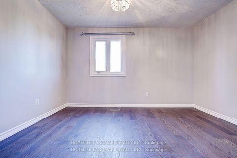 Photo 34 at 15 Saintsbury Square, Milliken, Toronto