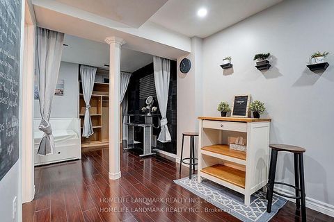 Photo 42 at 15 Saintsbury Square, Milliken, Toronto