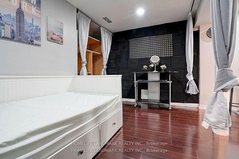 Photo 45 at 15 Saintsbury Square, Milliken, Toronto
