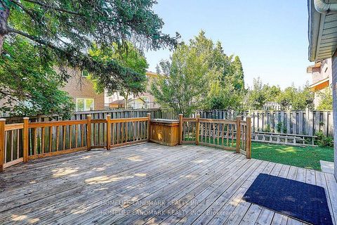 Photo 49 at 15 Saintsbury Square, Milliken, Toronto