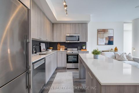 Photo 3 at 405 - 105 George Street, Moss Park, Toronto