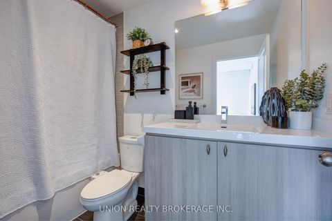 Photo 17 at 405 - 105 George Street, Moss Park, Toronto