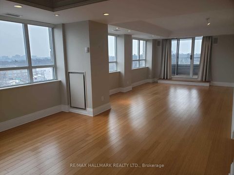 Photo 3 at Ph801 - 1801 Bayview Avenue, Leaside, Toronto