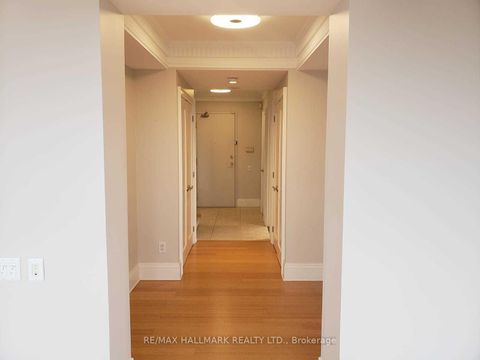 Photo 6 at Ph801 - 1801 Bayview Avenue, Leaside, Toronto