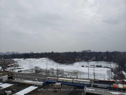 Photo 12 at Ph801 - 1801 Bayview Avenue, Leaside, Toronto