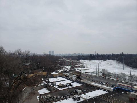 Photo 31 at Ph801 - 1801 Bayview Avenue, Leaside, Toronto