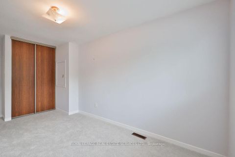 Photo 13 at 1459 Grosvenor Street, FA Falgarwood, Oakville