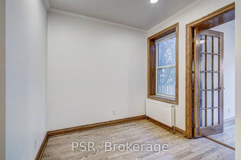 Photo 14 at 98 Roselawn Avenue, Eglinton, Toronto
