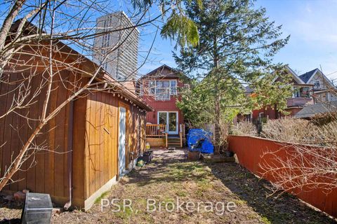 Photo 24 at 98 Roselawn Avenue, Eglinton, Toronto