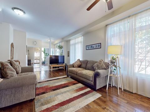 Photo 9 at 1 Lander Crescent, Patterson, Vaughan
