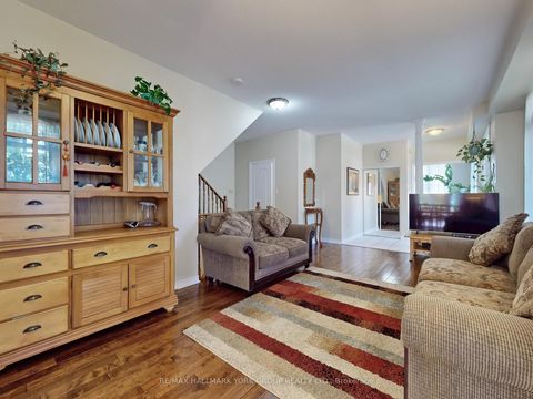 Photo 11 at 1 Lander Crescent, Patterson, Vaughan