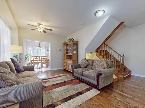 Photo 12 at 1 Lander Crescent, Patterson, Vaughan