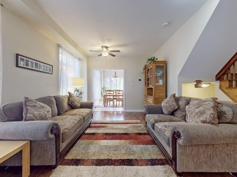 Photo 13 at 1 Lander Crescent, Patterson, Vaughan