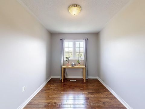 Photo 22 at 1 Lander Crescent, Patterson, Vaughan