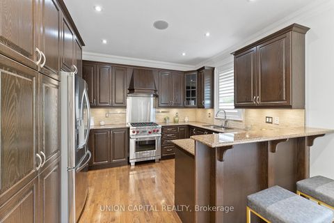 Photo 13 at 57 Routledge Drive, Oak Ridges, Richmond Hill Photo 13 at 57 Routledge Drive, Oak Ridges, Richmond Hill