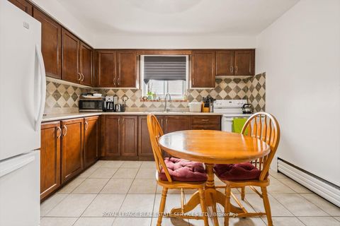 Photo 11 at 19 Dover Drive N, Alderwood, Toronto