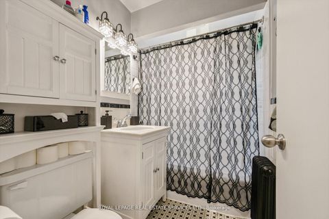 Photo 30 at 19 Dover Drive N, Alderwood, Toronto