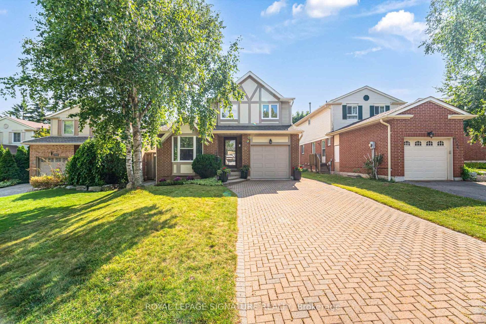 4204 Wheelwright Crescent, Erin Mills, Mississauga by Loree Meneguzzi Real Estate 4204 Wheelwright Crescent, Erin Mills, Mississauga