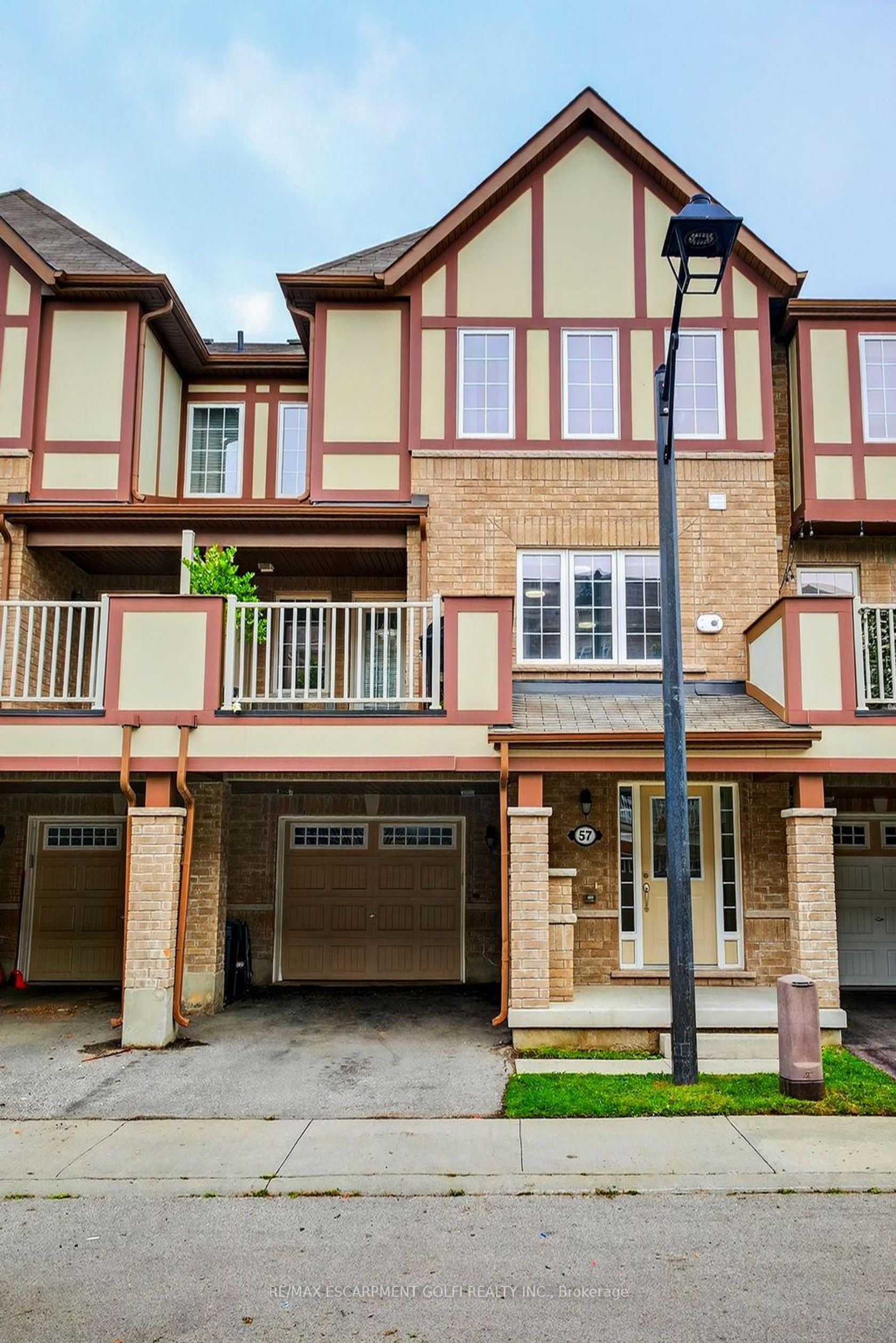 57 - 22 Spring Creek Drive, Waterdown, Hamilton 2