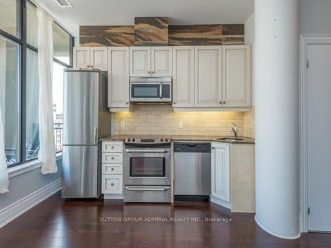 Photo 10 at 501 - 10376 Yonge Street, Crosby, Richmond Hill Photo 10 at 501 - 10376 Yonge Street, Crosby, Richmond Hill