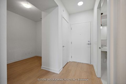 Photo 4 at 914 - 10 Deerlick Court, Donalda, Toronto