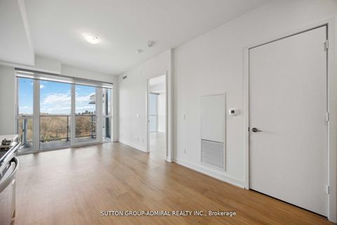 Photo 7 at 914 - 10 Deerlick Court, Donalda, Toronto