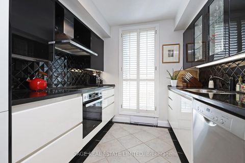 Photo 10 at 9 - 105 Heath Street W, St. Clair, Toronto