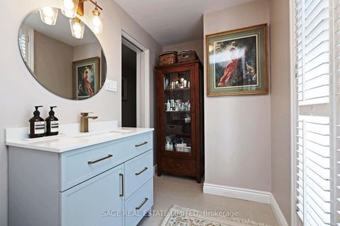 Photo 21 at 9 - 105 Heath Street W, St. Clair, Toronto