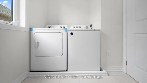 Photo 19 at 1629 Corsal Court, Alcona, Innisfil