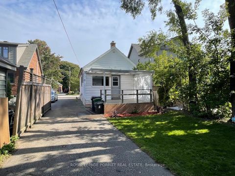 Photo 24 at 44 Twentieth Street, New Toronto, Toronto