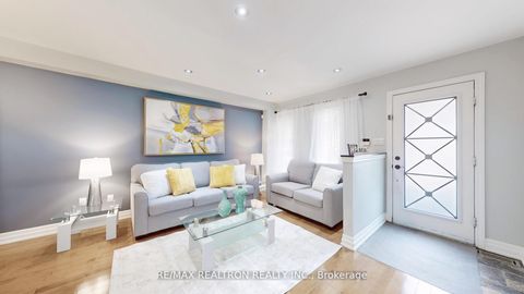 Photo 4 at 287 Wildberry Crescent, Vellore Village, Vaughan