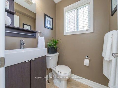 Photo 8 at 287 Wildberry Crescent, Vellore Village, Vaughan