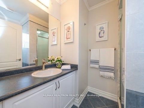 Photo 10 at 287 Wildberry Crescent, Vellore Village, Vaughan